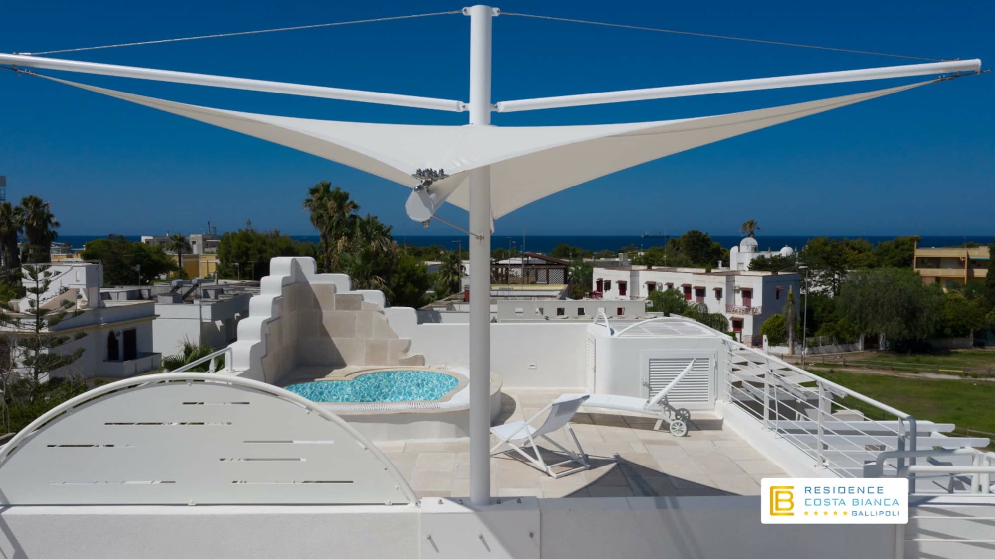 Attico vista mare a Gallipoli con jacuzzi a cuore — foto 1
